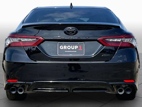 Used 2022 Toyota Camry XSE image 5