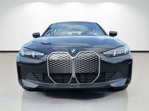 New 2026 BMW i4 eDrive40 w/ Parking Assistance Package image 8