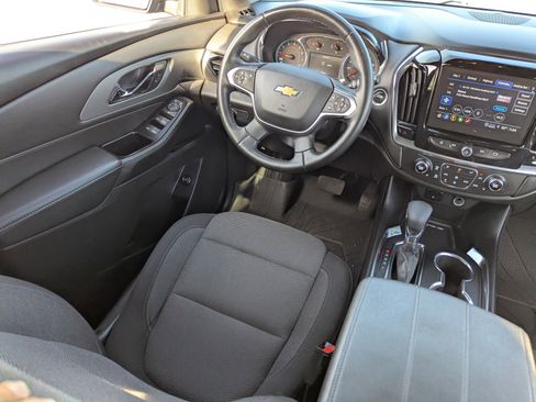Certified 2023 Chevrolet Traverse LT image 17