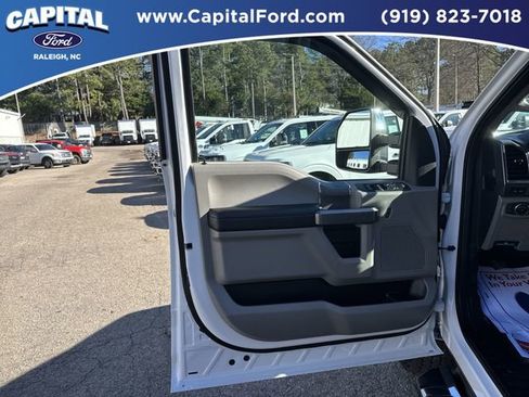 Used 2021 Ford F250 XLT w/ XLT Premium Package image 19