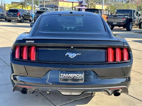 Used 2017 Ford Mustang Premium image 3
