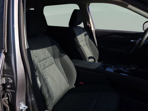 New 2026 Nissan Rogue SV FWD image 18