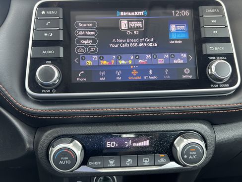 Used 2019 Nissan Kicks SR w/ Exterior Electronics Package FWD image 23