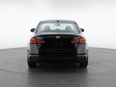 Used 2025 Nissan Altima 2.5 SV FWD image 7