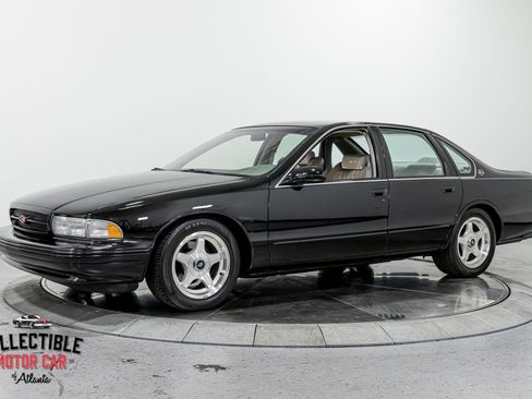 Used 1996 Chevrolet Impala SS RWD image 12