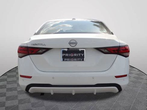 Used 2025 Nissan Sentra SV FWD image 3