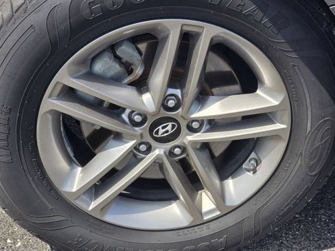Used 2018 Hyundai Santa Fe Sport AWD/4WD image 7