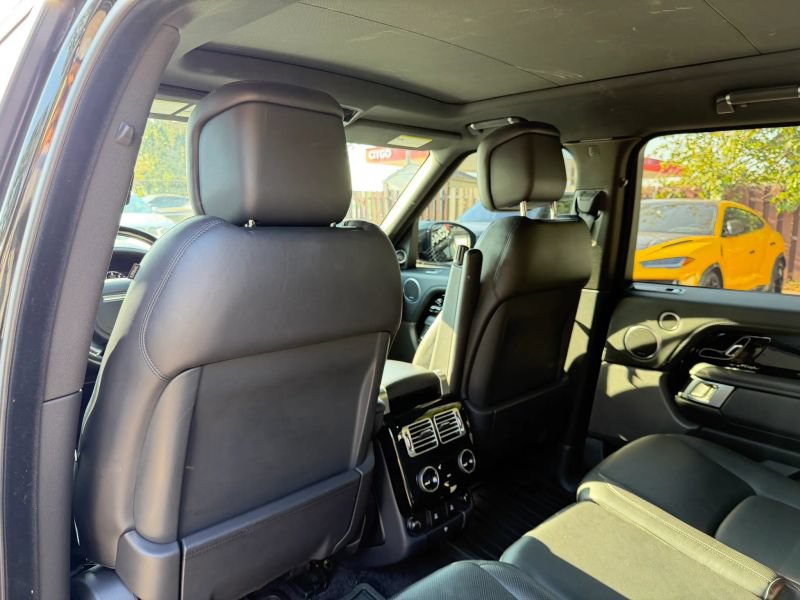 Used 2020 Land Rover Range Rover HSE AWD/4WD image 18
