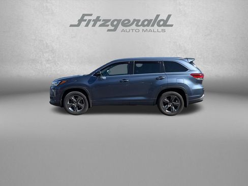 Used 2017 Toyota Highlander Limited Platinum AWD/4WD image 5