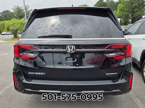 Used 2025 Honda Odyssey Sport-L image 4