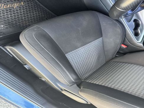 Used 2022 Dodge Challenger R/T w/ Blacktop Package image 13