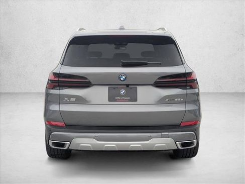 Used 2026 BMW X5 xDrive50e AWD/4WD image 8