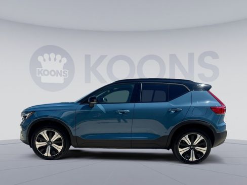 Used 2023 Volvo XC40 Recharge Plus w/ Protection Package Premier AWD/4WD image 2