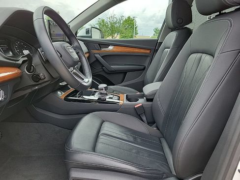 Used 2023 Audi Q5 2.0T Premium w/ Convenience Package AWD/4WD image 13