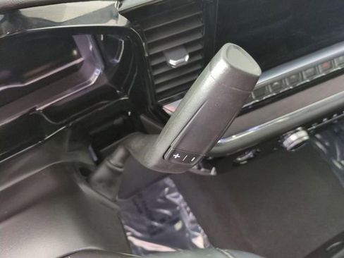 Certified 2024 GMC Sierra 1500 SLT image 16