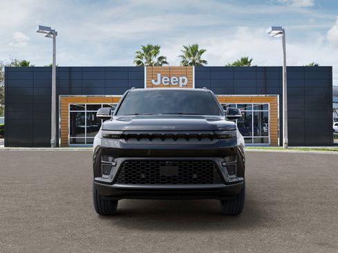 New 2026 Jeep Grand Wagoneer Summit w/ Premium Group III image 6