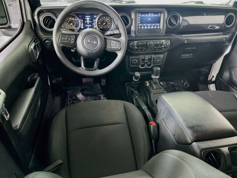 Used 2023 Jeep Wrangler Unlimited Sport AWD/4WD image 20