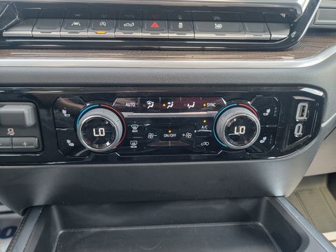 Used 2026 Chevrolet Silverado 1500 LT w/ Leather Package image 20