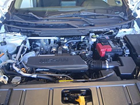 Used 2024 Nissan Rogue S FWD image 20
