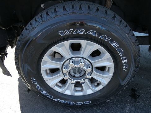 Used 2021 Ford F250 XL w/ STX Appearance Package image 10