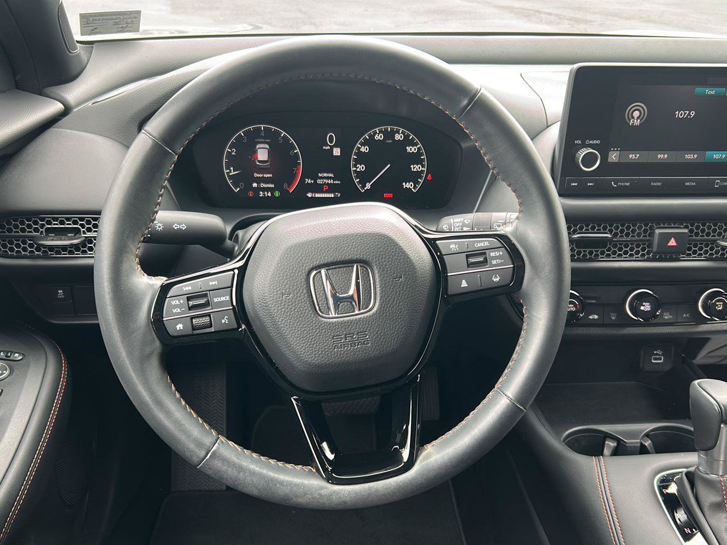 Used 2025 Honda HR-V Sport image 17
