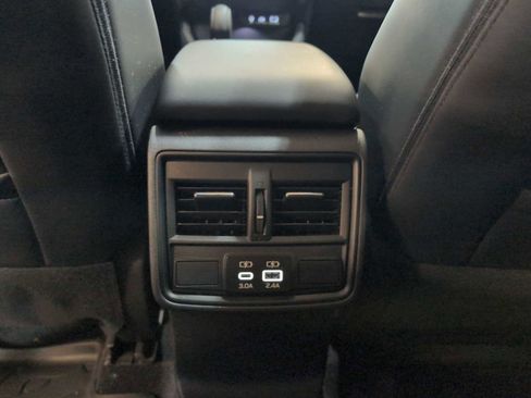 Used 2026 Subaru Forester Premium AWD/4WD image 30