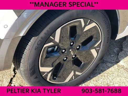 New 2023 Kia Niro Wave image 5