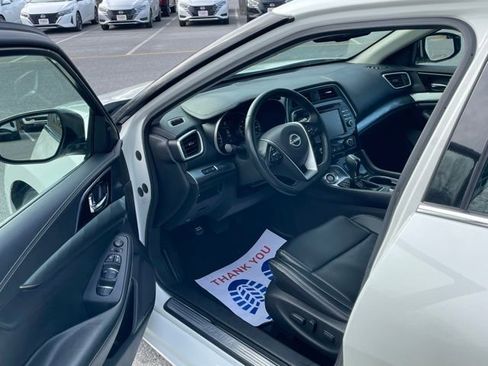 Used 2023 Nissan Maxima SV w/ Floor Mat Group image 14