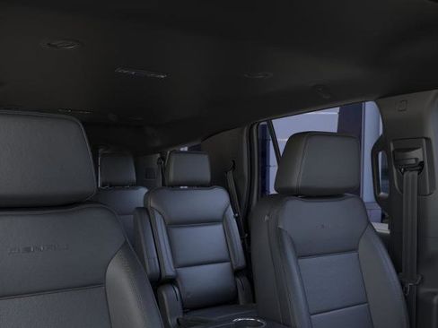 Used 2026 GMC Yukon Denali AWD/4WD image 24