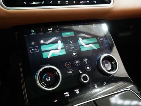Used 2018 Land Rover Range Rover Velar R-Dynamic HSE image 29