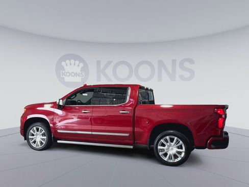 Used 2025 Chevrolet Silverado 1500 High Country AWD/4WD image 8