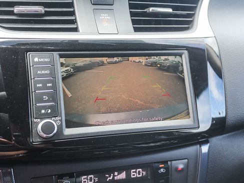 Used 2019 Nissan Sentra SR w/ Premium Package (SR) FWD image 31