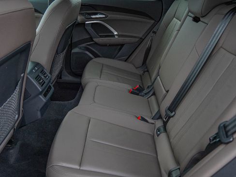 Used 2025 Audi Q5 Premium w/ Convenience Package AWD/4WD image 28