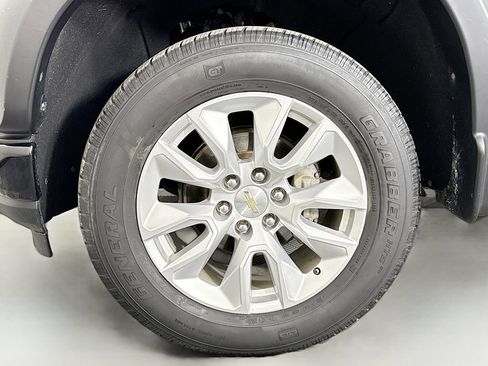 Used 2021 Chevrolet Silverado 1500 Custom w/ LPO, Dark Essentials Package image 28