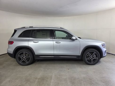 New 2026 Mercedes-Benz GLB 250 image 3