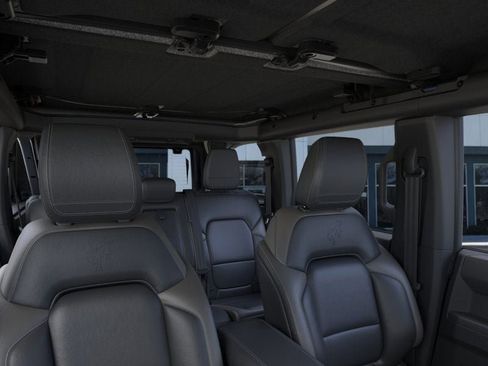 New 2025 Ford Bronco Outer Banks AWD/4WD image 12