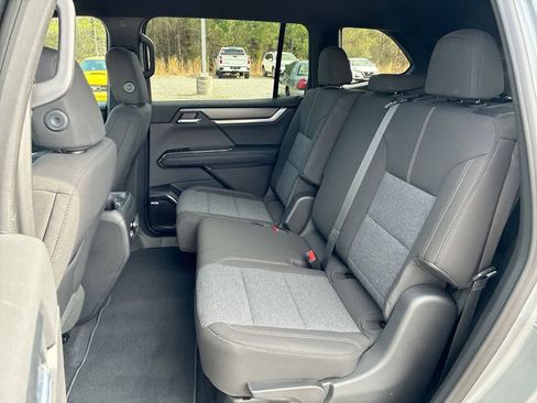 New 2026 GMC Acadia Elevation image 25