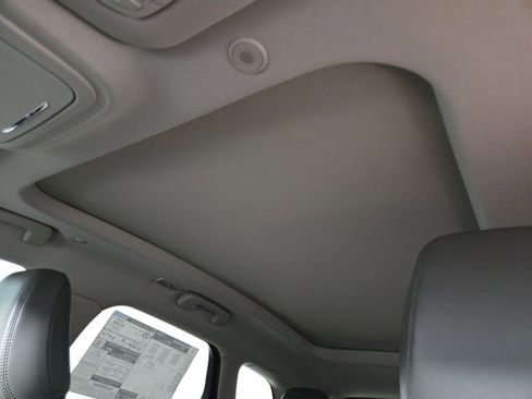 New 2026 Lincoln Corsair Premiere image 12