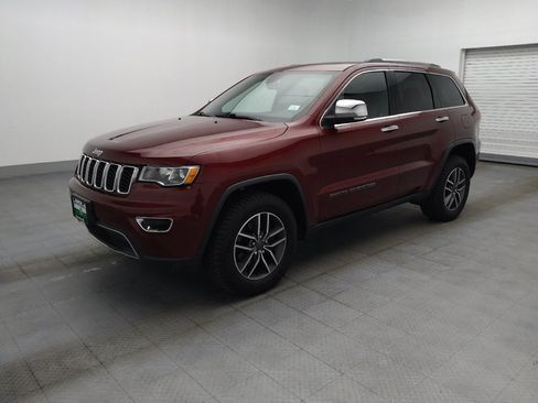 Used 2020 Jeep Grand Cherokee Limited AWD/4WD image 2