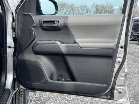 Used 2021 Toyota Tacoma SR w/ SX Package image 16