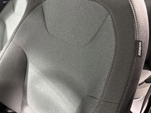 New 2025 Kia K4 LXS image 18