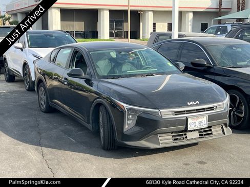Used 2025 Kia K4 FWD image 1
