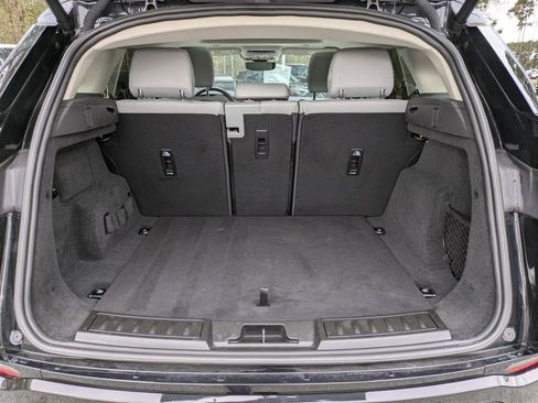 Used 2024 Land Rover Range Rover Evoque S image 13