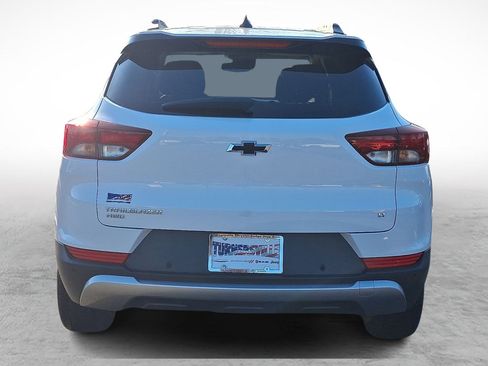 Used 2021 Chevrolet TrailBlazer LT w/ Sun and Liftgate Package image 4