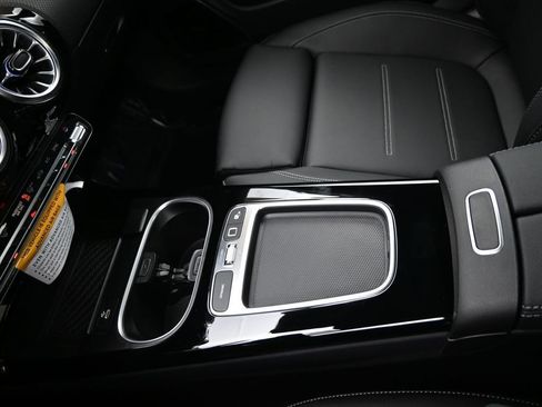 New 2025 Mercedes-Benz CLA 35 AMG 4MATIC image 17