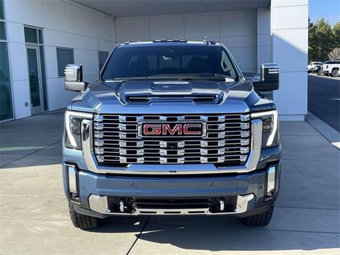 Used 2024 GMC Sierra 2500 Denali w/ Denali Reserve Package image 3