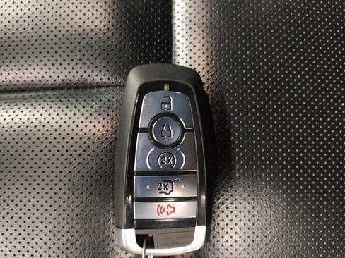 Used 2020 Lincoln Corsair AWD w/ Equipment Group 101A image 32