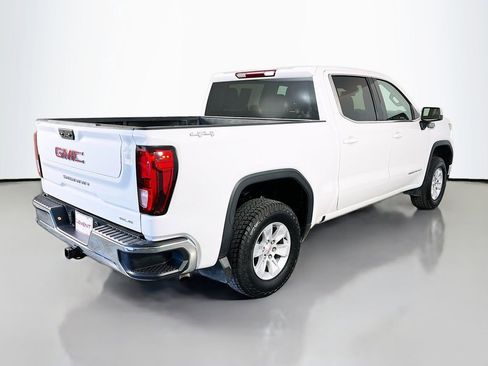 Used 2023 GMC Sierra 1500 SLE w/ Enhanced Capability Package AWD/4WD image 7