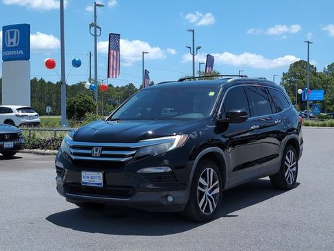 Used 2018 Honda Pilot Elite image 9