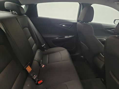 Used 2022 Chevrolet Malibu LS FWD image 19